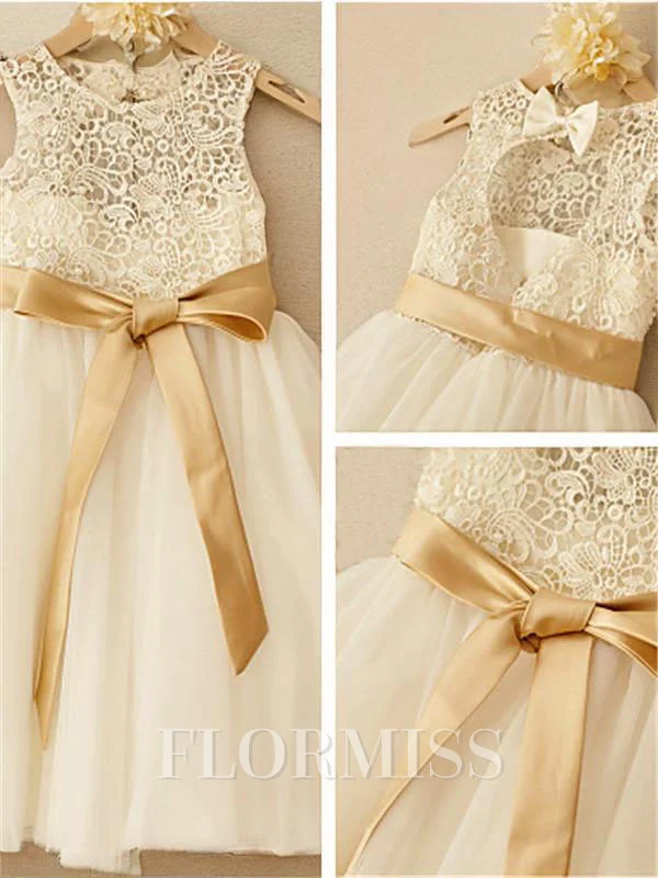 A-line kjole Scoop Knelengde Tyll Blomsterjente Kjolees Med Belte/Sash