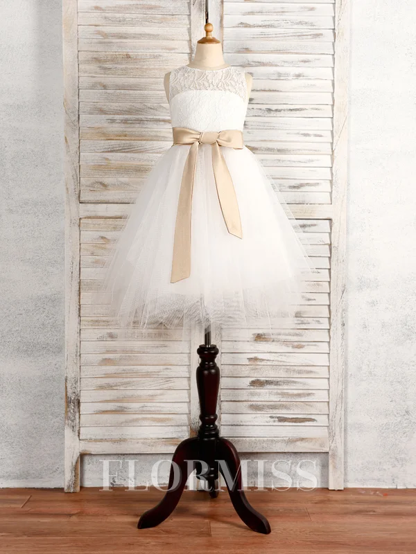 A-line kjole Scoop Te-Lengde Tyll Blomsterjente Kjolees Med Belte/Sash