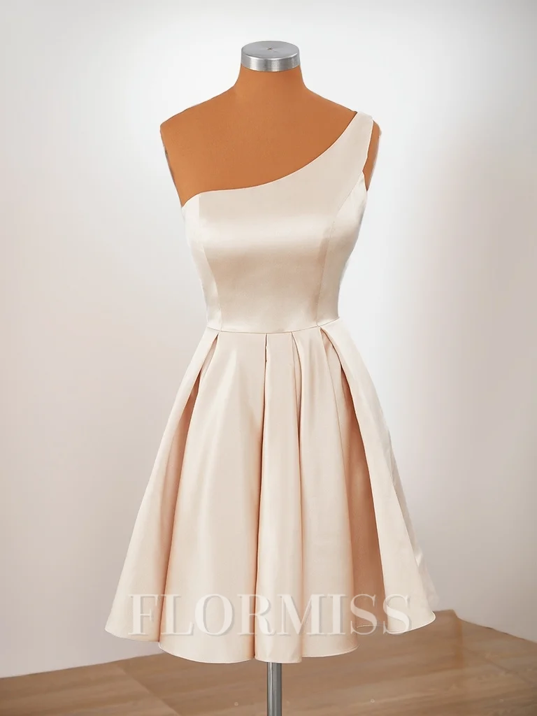 A-line kjole Satin En skuldret Kort/Mini Kjole