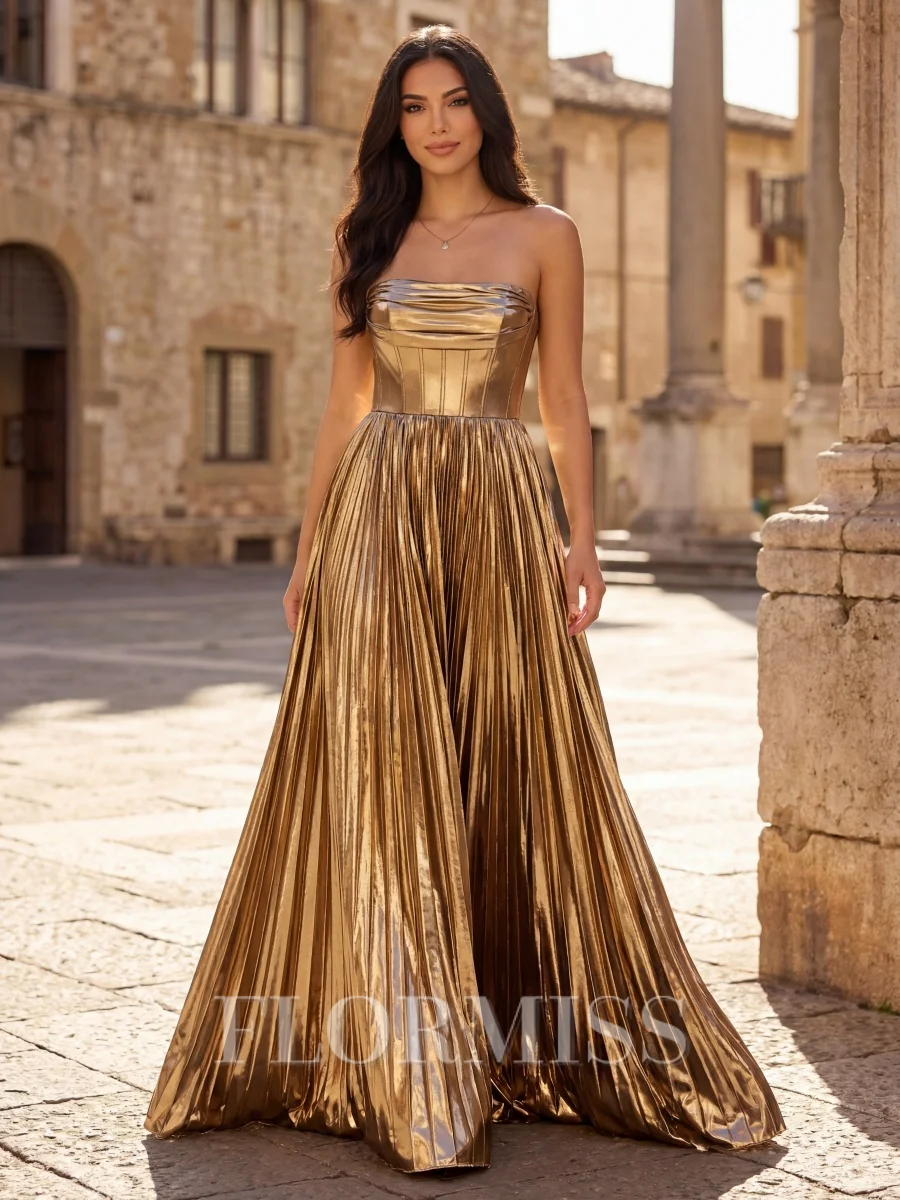 A-line kjole Rett Plissert Gulvlengde Metallic Satin Korsett Ballkjole