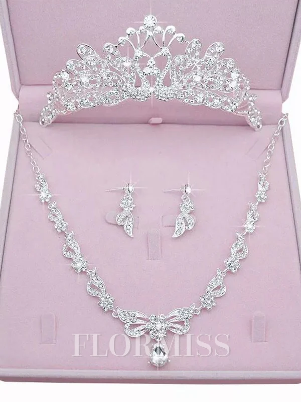 Attraktive Legering Med Rhinestone Smykkesett For Kvinner