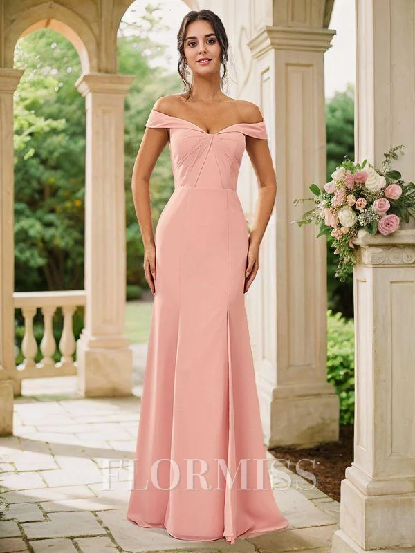 Sheath Chiffong Ruched Bare Skuldre Ermeløs Gulvlengde Brudepikekjoler