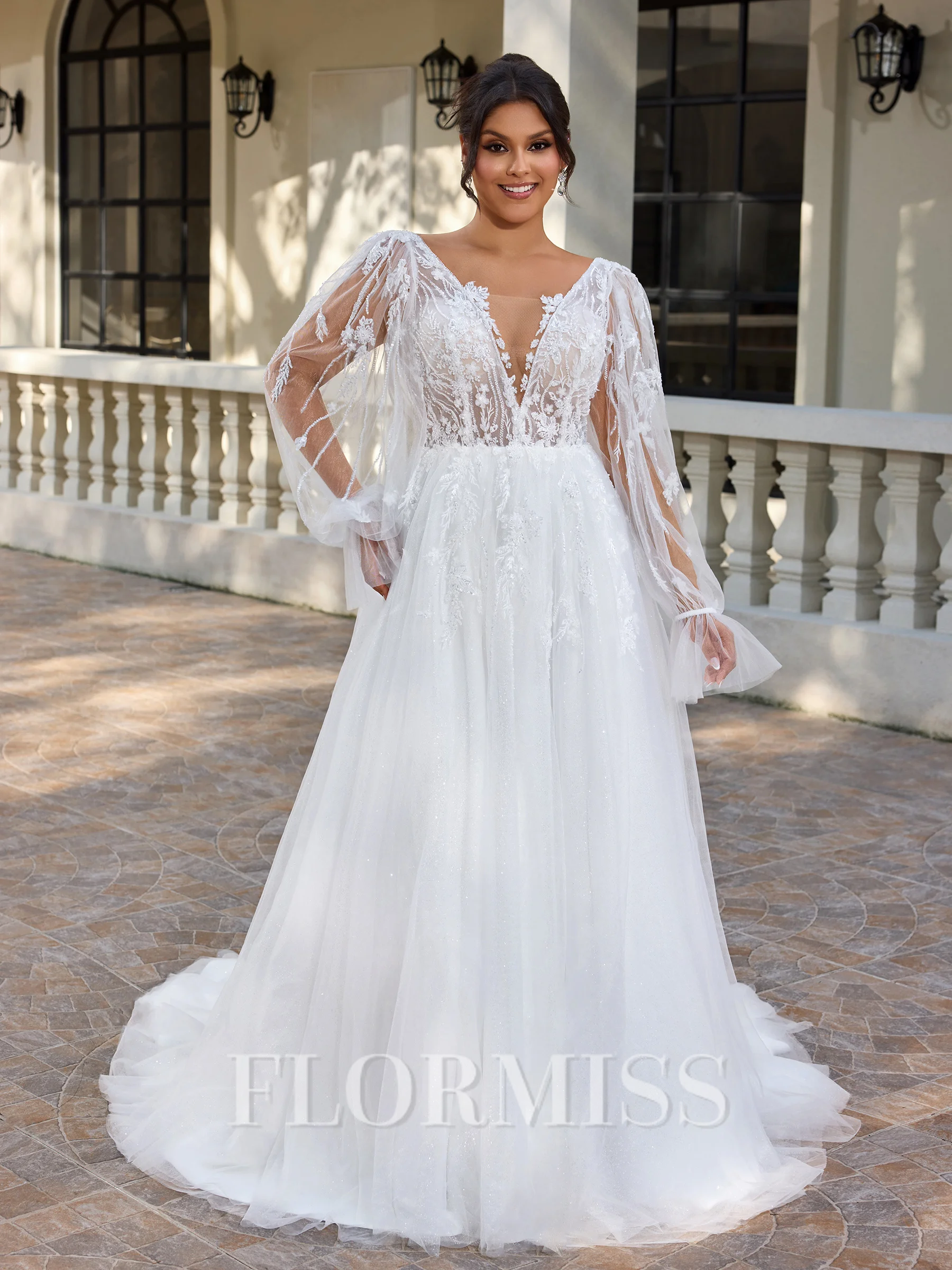A-line kjole V-hals Lange ermer Applikasjoner Blonder Bane-tog Tyll Plus Size Brudekjoler