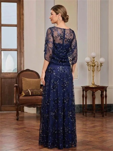 Sophisticated A-line kjole...