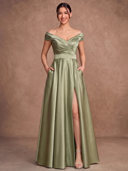 Flattering A-line kjole...