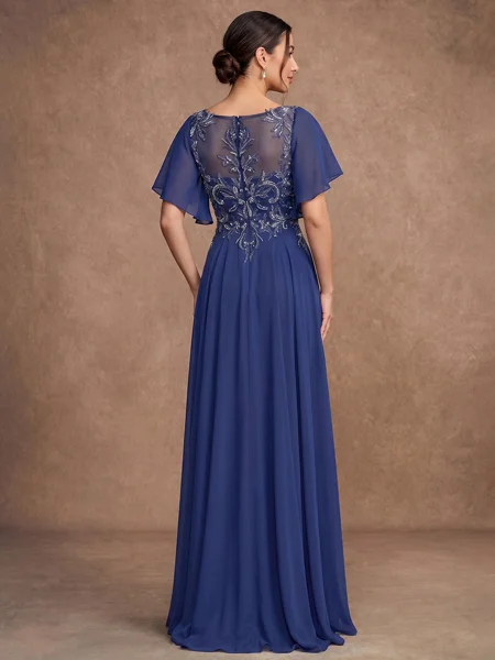 Tasteful A-line kjole...