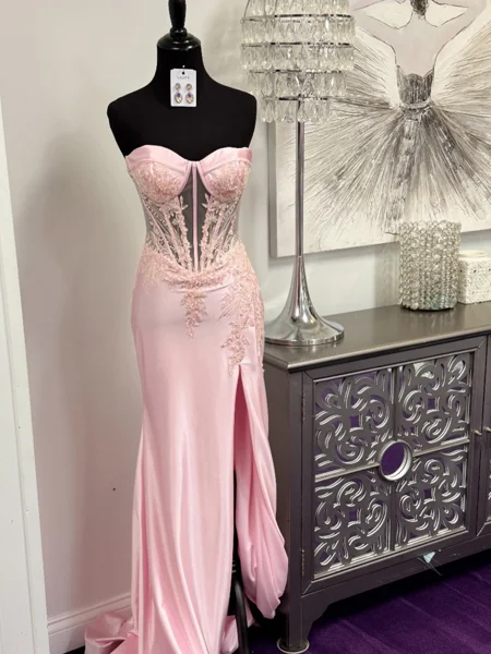 Sheath Sweetheart...