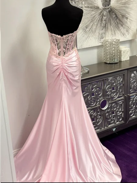 Sheath Sweetheart...