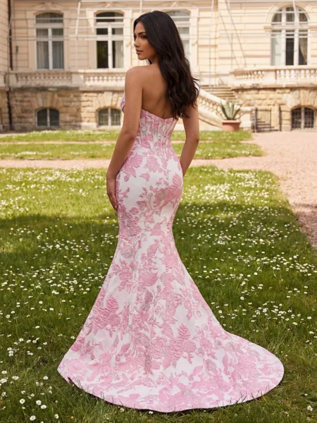 Sheath Sweetheart...