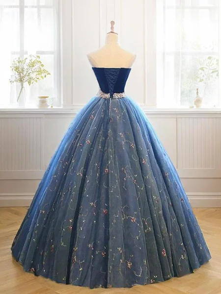 Ballkjole/Prinsesse...
