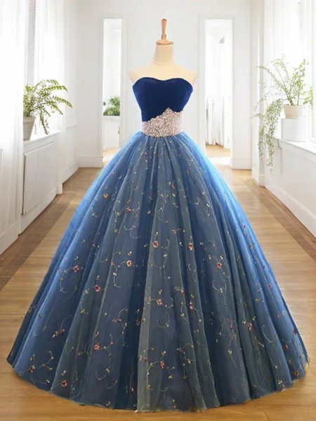 Ballkjole/Prinsesse...