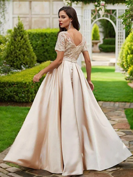 A-line kjole Satin...
