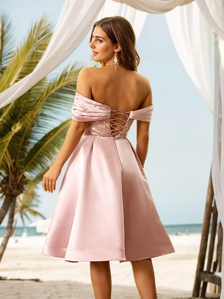 A-line kjole Satin...