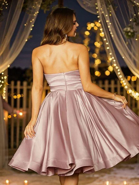 A-line kjole Charmeuse...