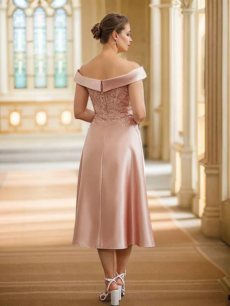 A-line kjole Satin...