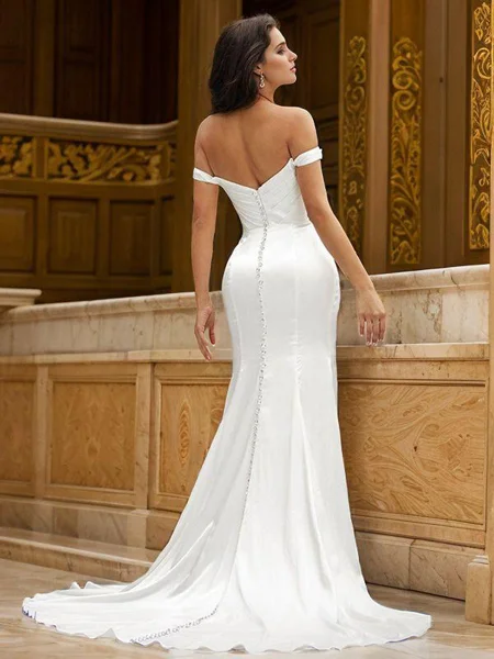 Sheath Ruched Bare Skuldre...
