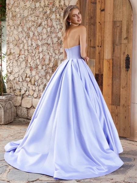 Ballkjole/Prinsesse...