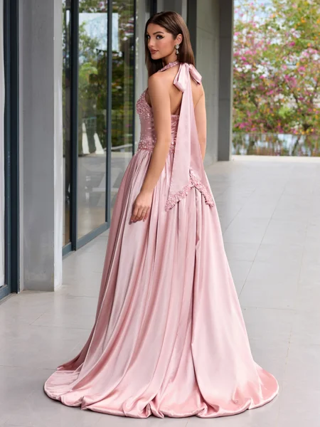 A-line kjole Halterneck...