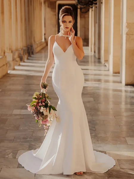 Sheath V-neck Bow Chapel...