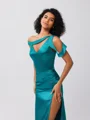 Sheath Charmeuse Ruched En skuldret Ermeløs Gulvlengde Brudepikekjoler