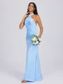 Sheath Halterneck Plissert Gulvlengde Charmeuse Brudepikekjoler