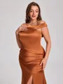 Sheath Bare Skuldre Plissert Sweep/Børste train Silkeeaktig Sateng Korsett Plus Size Brudepikekjoler