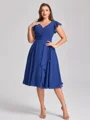 A-line kjole V-hals Kortermer Plissert Knelengde Chiffong Korsett Plus Size Brudepikekjoler