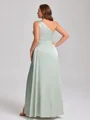 A-line kjole En skuldret Gulvlengde Silkeeaktig Sateng Plus Size Brudepikekjoler