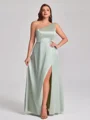 A-line kjole En skuldret Gulvlengde Silkeeaktig Sateng Plus Size Brudepikekjoler