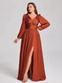 A-line kjole V-hals Lange ermer Plissert Gulvlengde Sateng Chiffongg Plus Size Brudepikekjoler