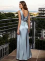 Sheath Scoop Plissert Gulvlengde Silkeeaktig Sateng Brudepikekjoler