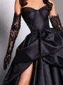 A-line kjole Sweetheart Plissert Kapell Slep Satin Kjole