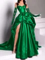 A-line kjole Sweetheart Plissert Kapell Slep Satin Kjole