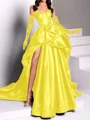 A-line kjole Sweetheart Plissert Kapell Slep Satin Kjole