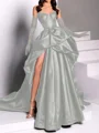 A-line kjole Sweetheart Plissert Kapell Slep Satin Kjole