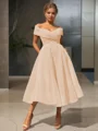 A-line kjole/princess Bare Skuldre Tea-length Homecoming Kjole Organza Material