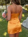 Sheath Spaghetti Plissert Kort/Mini Silkeeaktig Sateng Kjole
