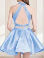 A-line kjole Halterneck Kort/Mini Satin Motekjoler