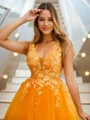 Ballkjole/Prinsesse V-hals Applikasjoner Blonder Kort/Mini Tyll Cocktail Kjole