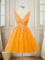Ballkjole/Prinsesse Tyll V-hals Applikasjoner Blonder Kort/Mini Kjole