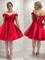 A-line kjole Bare Skuldre Kort/Mini Satin Motekjoler med Volanger