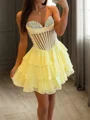 A-line kjole Sweetheart Brusende Volanger Kort/Mini Satin Korsett Kjole