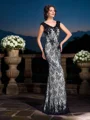 Sheath V-hals Gulvlengde Satin Brudens Mor Kjolees Med Blonder