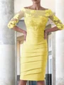 Sheath Scoop Knelengde Satin Brudens Mor Kjolees Med Applikasjoner Blonder