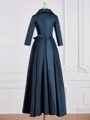 A-line kjole V-hals Asymmetrisk Satin Brudens Mor Kjolees med Belte/Sash