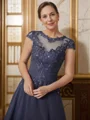 A-line kjole Scoop Asymmetrisk Chiffong Brudens Mor Kjole med Applikasjon