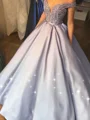 Ballkjole/Prinsesse Bare Skuldre Gulvlengde Satin Ballkjole med Profilering