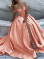 A-line kjole Bare Skuldre Volanger Kapell Slep Satin Ballkjole