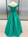 Ballkjole/Prinsesse Bare Skuldre Gulvlengde Satin Ballkjole med Applikasjoner Blonder
