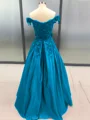 Ballkjole/Prinsesse Bare Skuldre Gulvlengde Satin Ballkjole med Applikasjoner Blonder